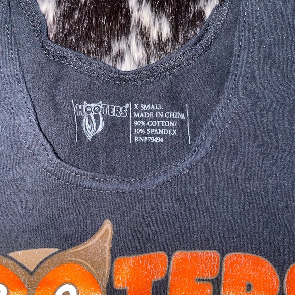 XS Hooters Black Uniform - Picture 3 of 3